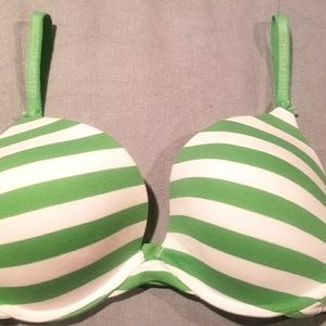 Victoria's Secret Push Up T-Shirt Bra
